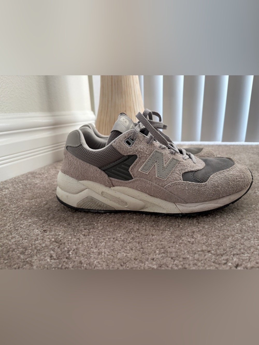 New Balance 580 Light Gray Suede & Mesh Sneakers